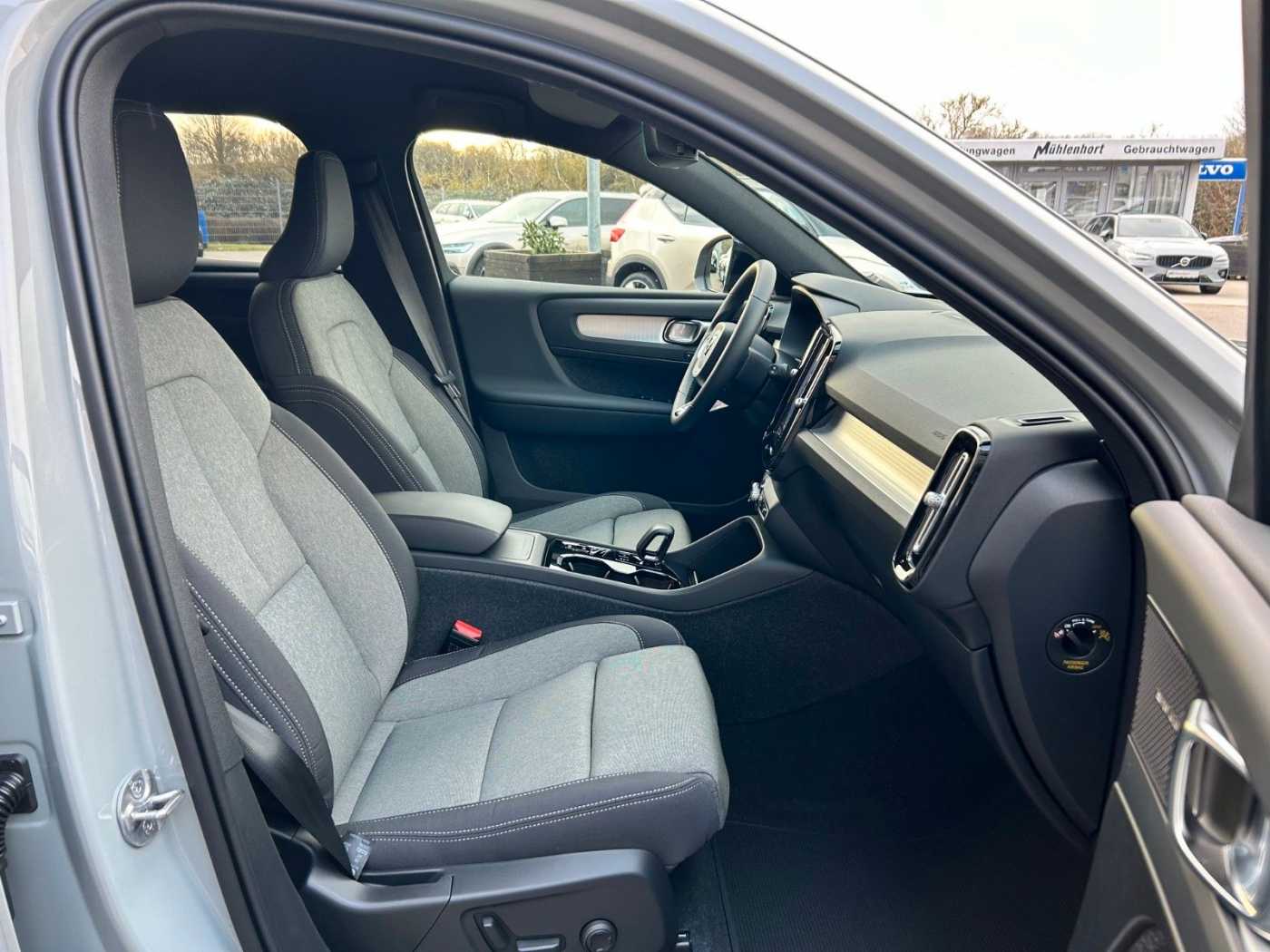 Volvo  T2 PLUS DARK  - Sofort lieferbar -