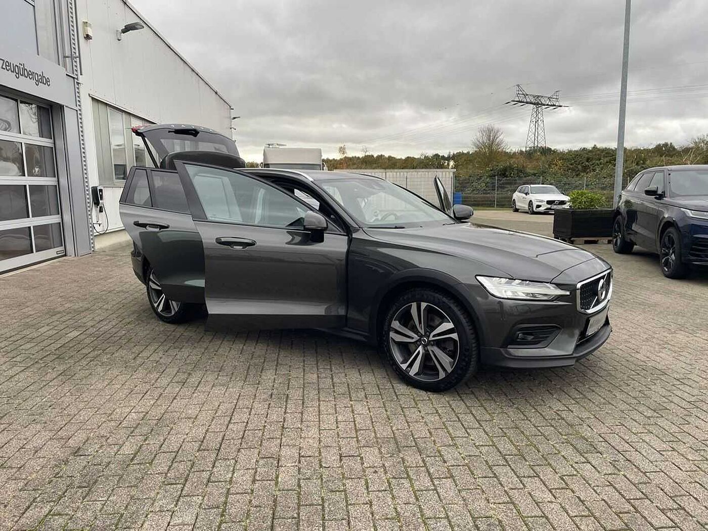 Volvo  D4 AWD Geartronic PRO - Pano