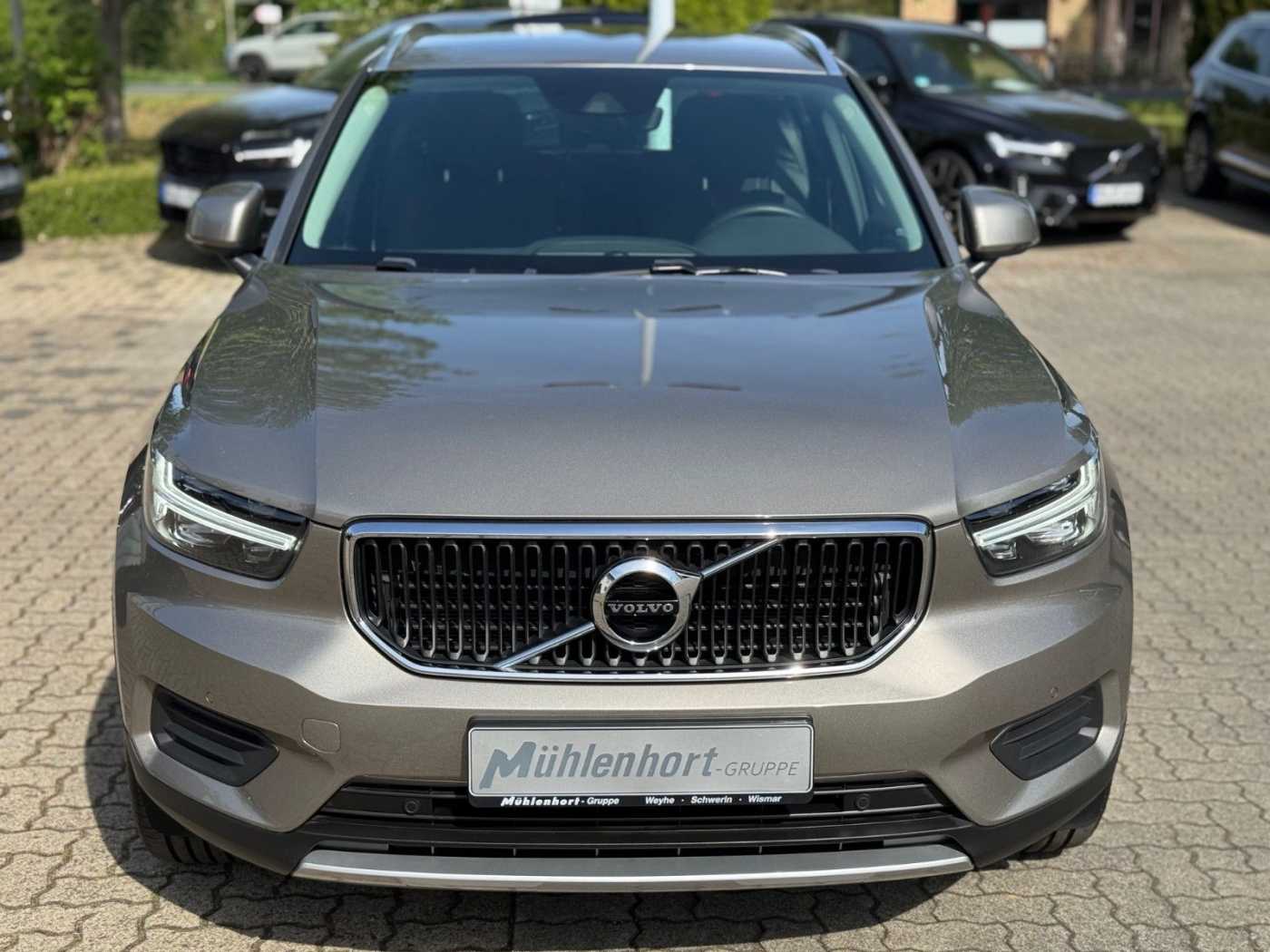 Volvo  T3 MOMENTUM PRO - Kamera - Keyless - LED -
