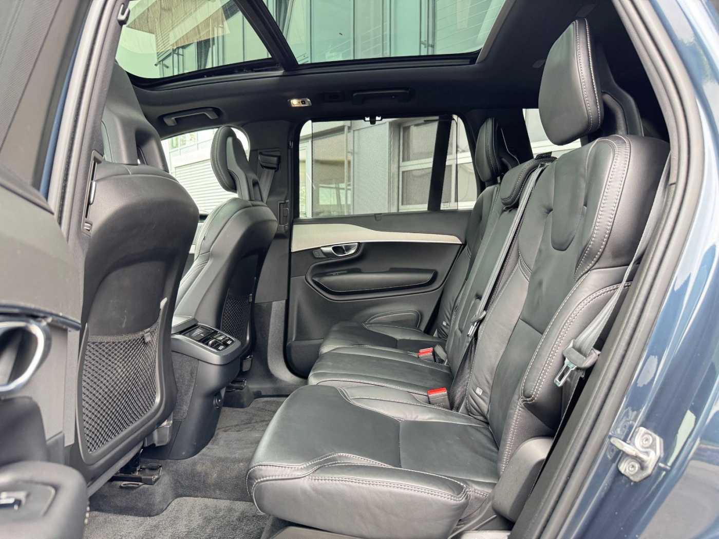 Volvo  B5 D AWD Geartronic R-DESIGN - AHK - Pano -