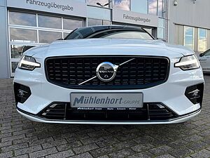 Volvo  B4 B DKG PLUS DARK - Sofort lieferbar -