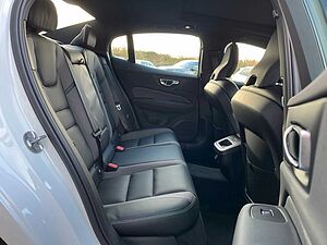 Volvo  B4 B DKG PLUS DARK - Sofort lieferbar -