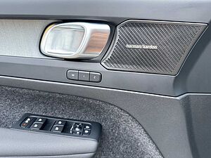 Volvo  B3 DKG PLUS DARK - Pano - Sthzg -