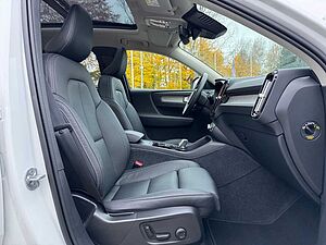 Volvo  B3 DKG PLUS DARK - Pano - Sthzg -