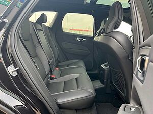 Volvo  T6 Recharge AWD Geartr. PLUS BLACK EDITION