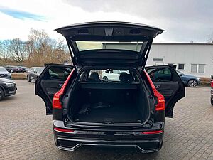 Volvo  T6 Recharge AWD Geartr. PLUS BLACK EDITION