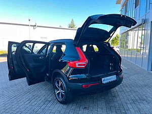 Volvo  T3 Geartronic  R-DESIGN - Pilot - Cam -