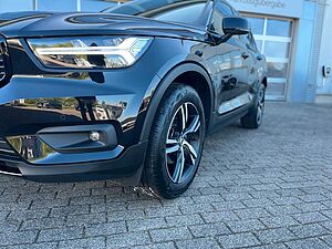 Volvo  T3 Geartronic  R-DESIGN - Pilot - Cam -