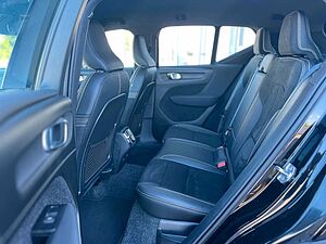 Volvo  T3 Geartronic  R-DESIGN - Pilot - Cam -