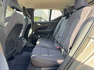 Volvo  T3 MOMENTUM PRO - Kamera - Keyless - LED -
