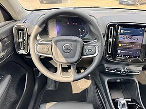 Volvo  B4 DKG ULTRA DARK - 360 - Pixel - Pilot -