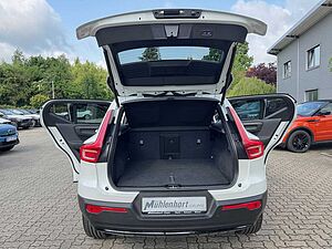 Volvo  B4 DKG ULTRA DARK - 360 - Pixel - Pilot -