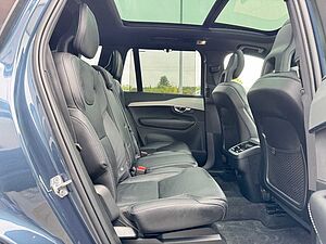 Volvo  B5 D AWD Geartronic R-DESIGN - AHK - Pano -