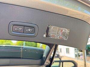 Volvo  T3 MOMENTUM PRO - Kamera - Keyless - LED -
