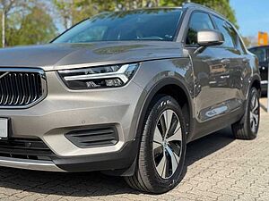 Volvo  T3 MOMENTUM PRO - Kamera - Keyless - LED -