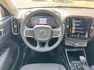 Volvo  T3 MOMENTUM PRO - Kamera - Keyless - LED -