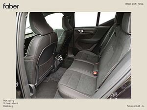 Volvo  B4 Benzin Plus Dark