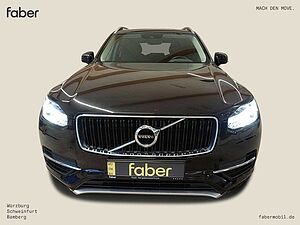 Volvo  D5 Momentum AWD-7 Sitzer-