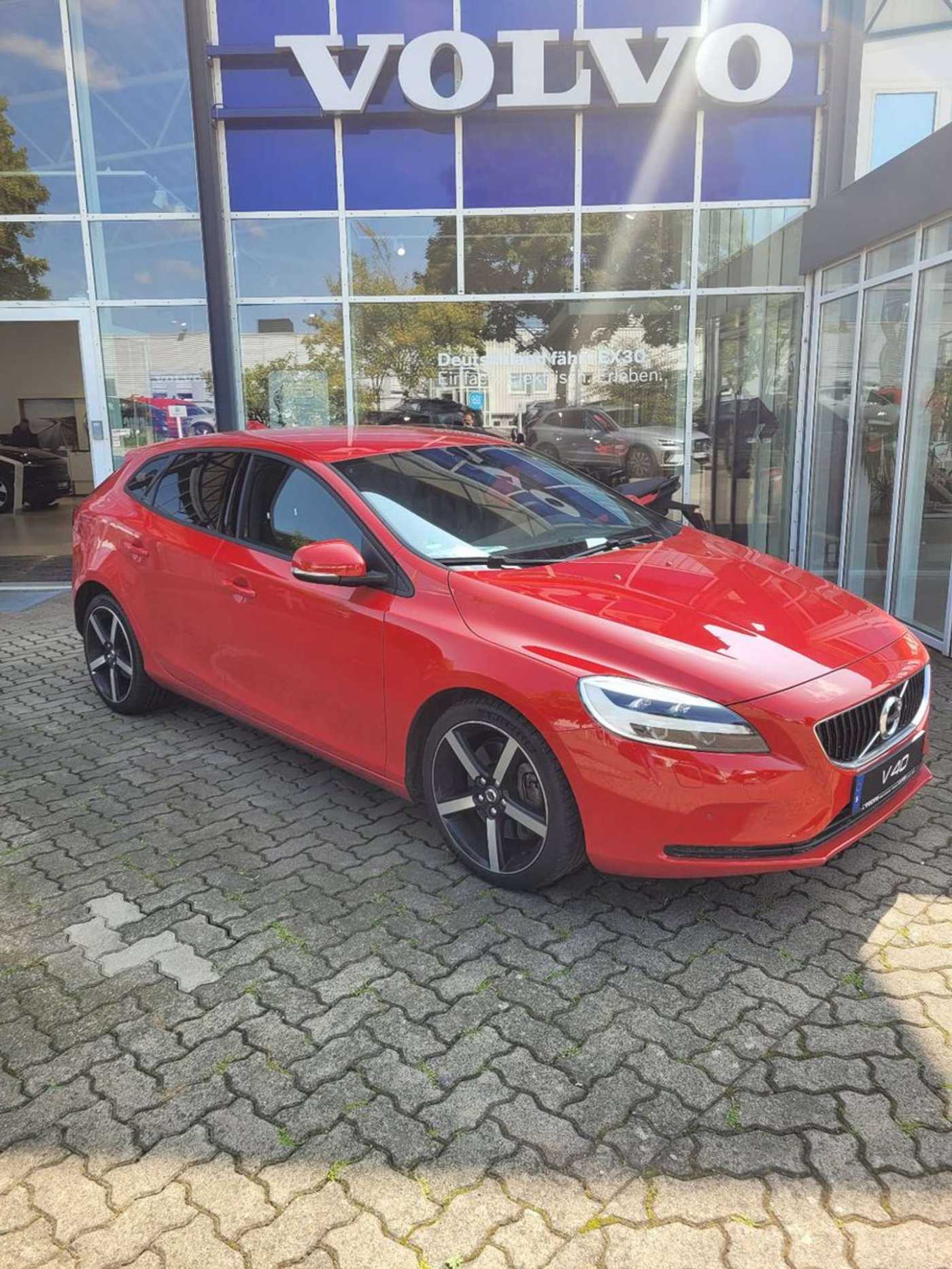 Volvo  Momentum viele Extras