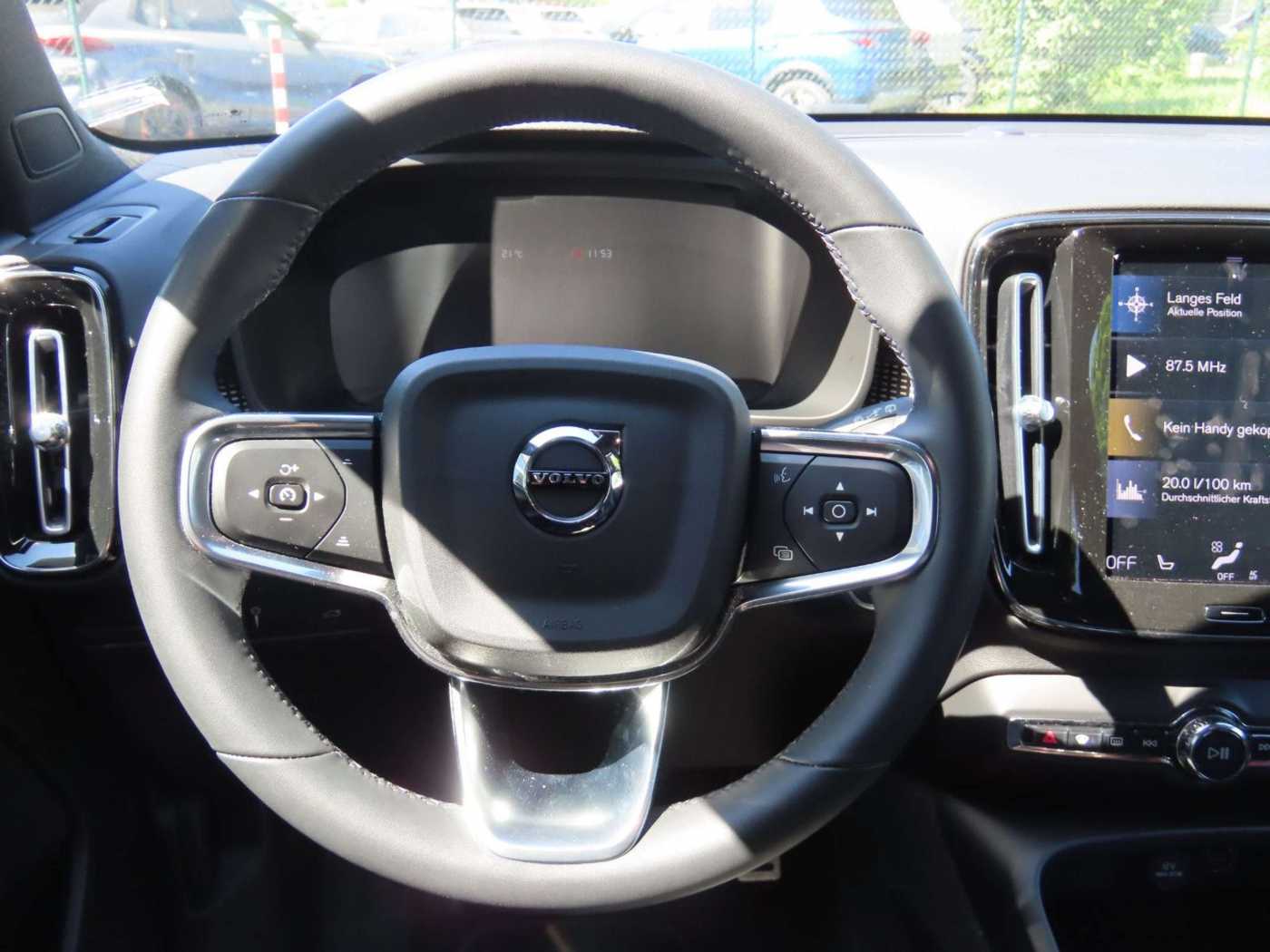Volvo  R Design AWD