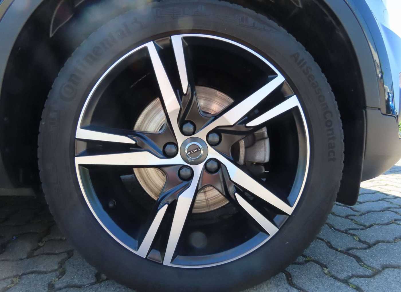 Volvo  R Design AWD