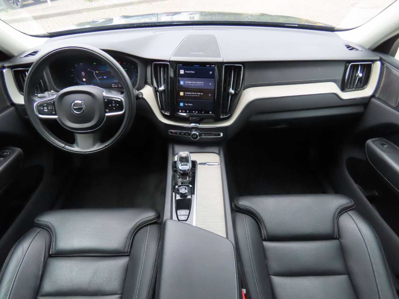Volvo  Inscription Recharge Plug-In Hybrid AWD