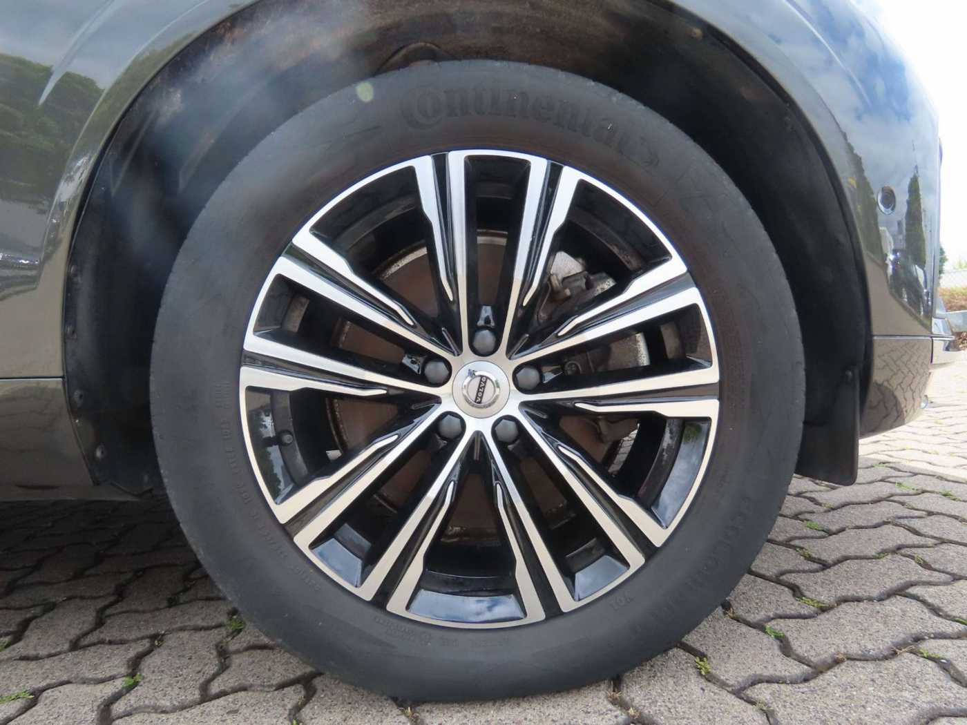 Volvo  Inscription Recharge Plug-In Hybrid AWD
