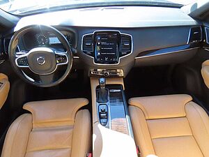 Volvo  Inscription AWD