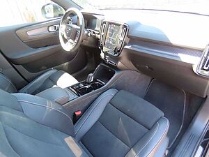Volvo  R Design AWD