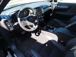 Volvo  R Design AWD