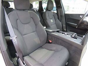 Volvo  Inscription Expression Recharge Plug-In Hyb