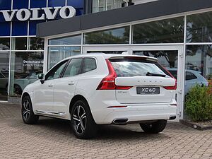 Volvo  Inscription Expression Recharge Plug-In Hyb