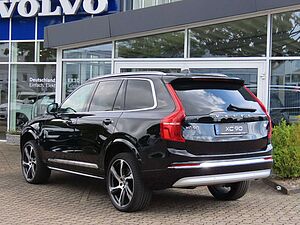 Volvo  Plus Bright Recharge Plug-In Hybrid AWD
