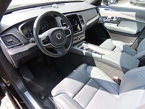 Volvo  Plus Bright Recharge Plug-In Hybrid AWD