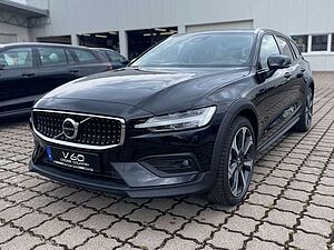 Volvo  CC T5 Ultimate AWD*Massagesitze*360°Kamera