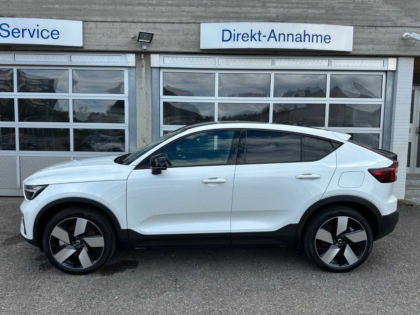 Volvo  Plus Recharge Pure Electric RWD-Pano-Cam