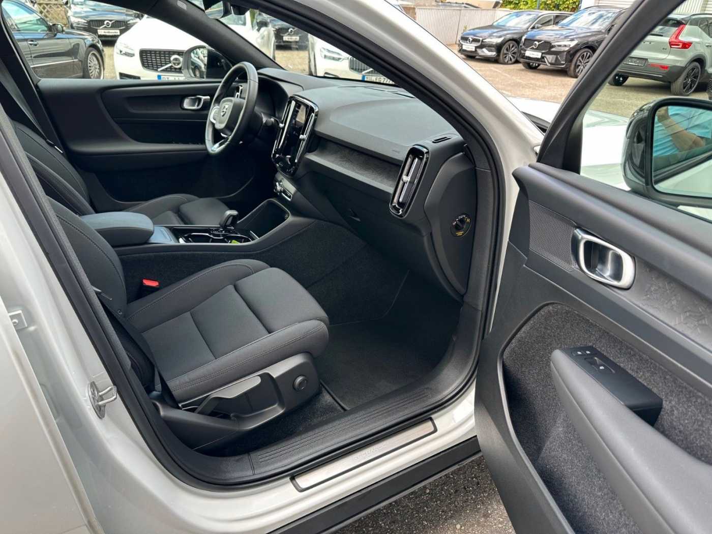 Volvo  Plus Recharge Pure Electric RWD-Pano-Cam
