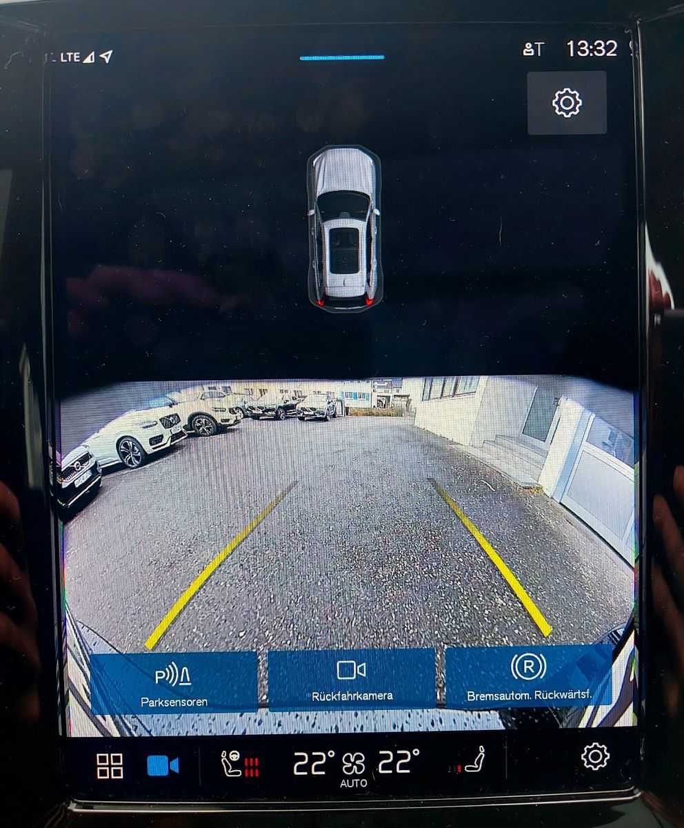 Volvo  T6 AWD Recharge Plus Dark