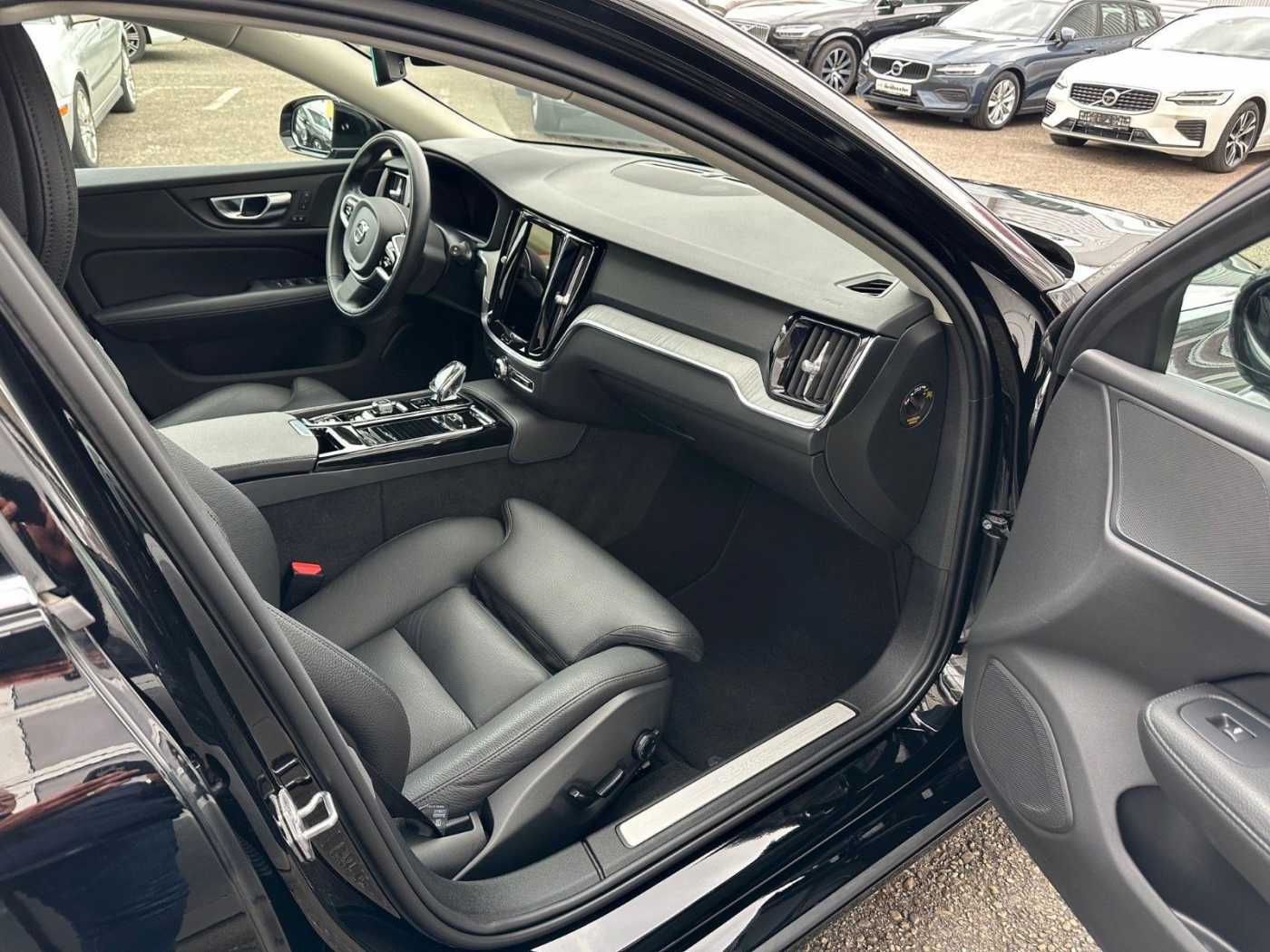 Volvo  T6 Inscription Plug-In Hybrid AWD