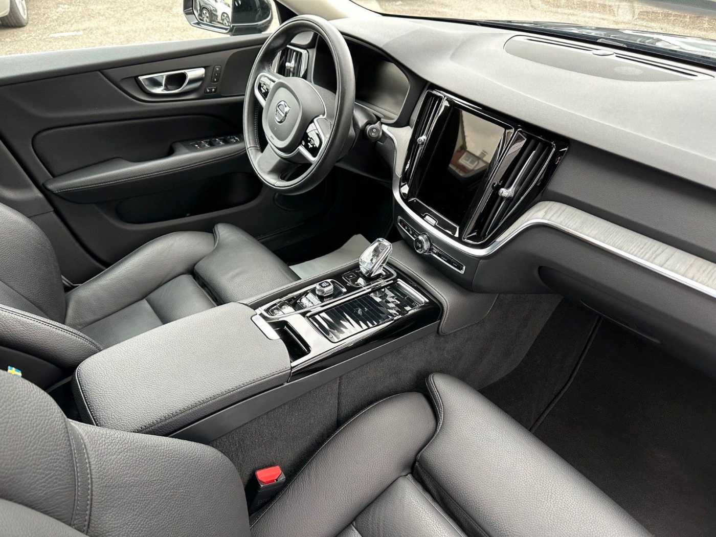 Volvo  T6 Inscription Plug-In Hybrid AWD