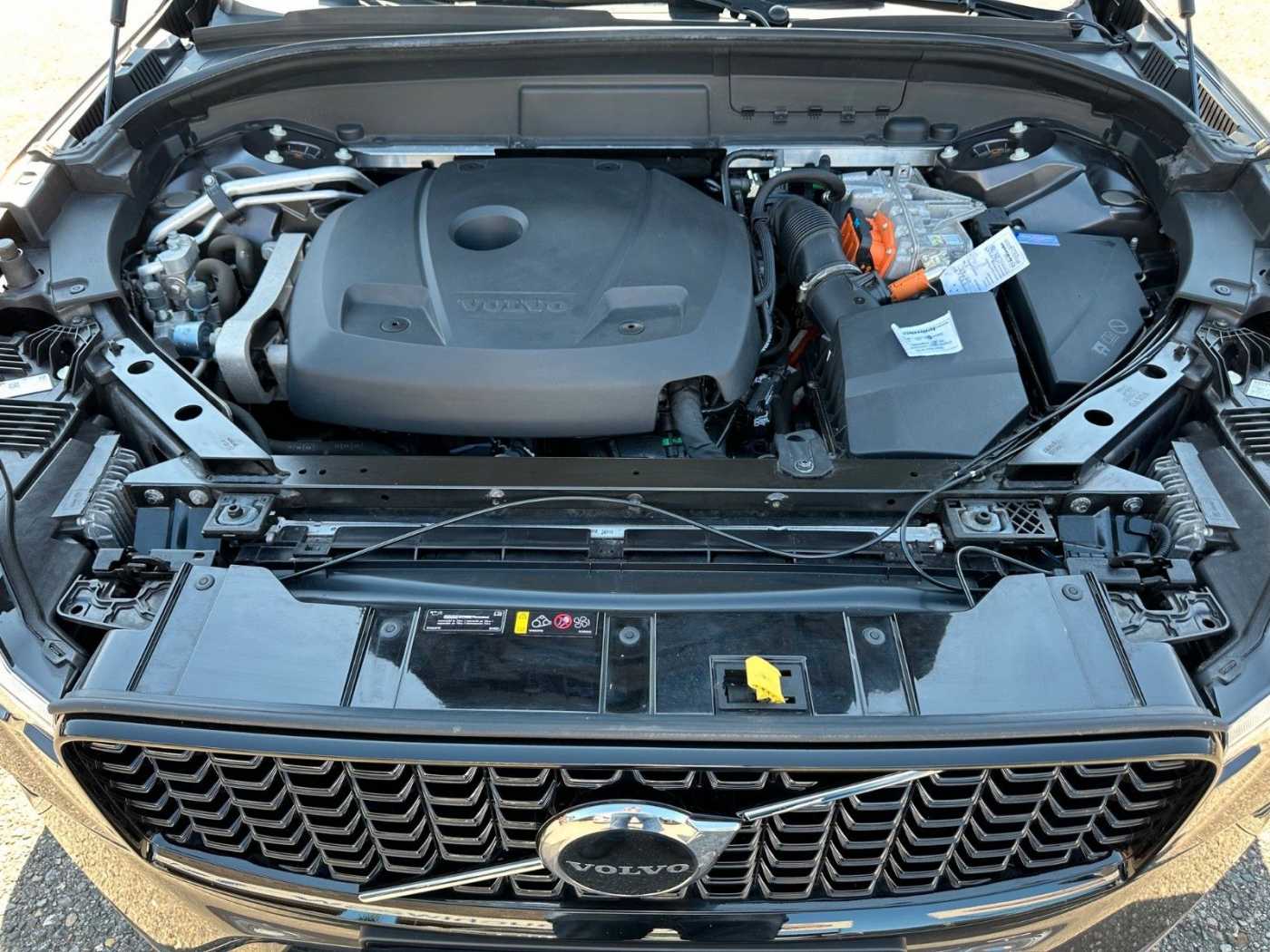 Volvo  T8 AWD R-Design Recharge mit Akku 18,8kWh