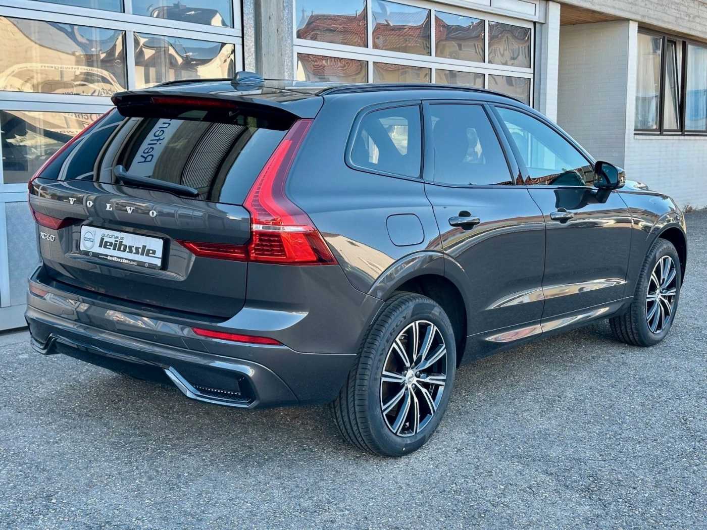 Volvo  T8 AWD R-Design Recharge mit Akku 18,8kWh