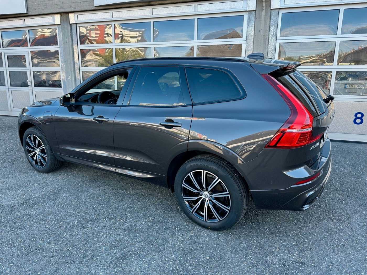 Volvo  T8 AWD R-Design Recharge mit Akku 18,8kWh