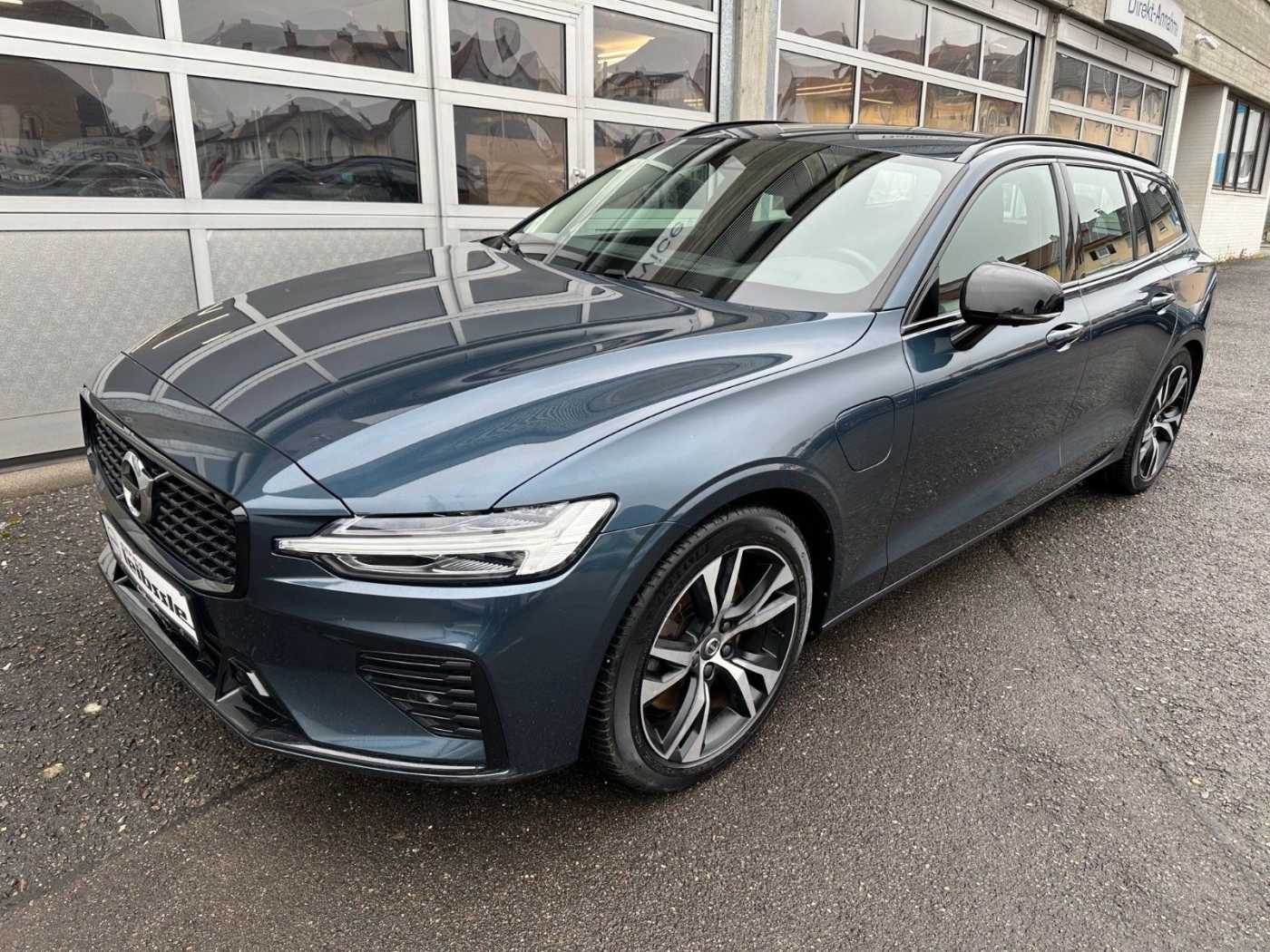 Volvo  T8 R-Design Expression AWD Plug-In Hybrid