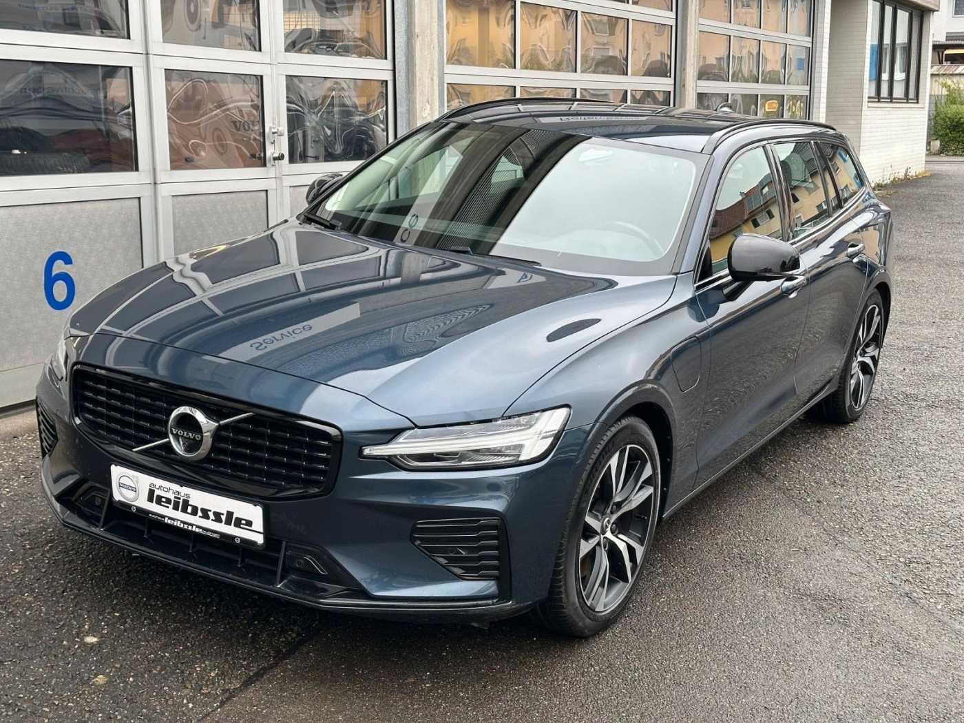 Volvo  T8 R-Design Expression AWD Plug-In Hybrid