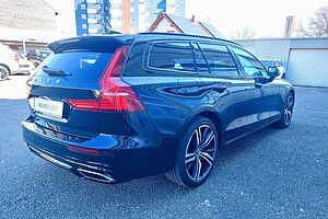 Volvo  T8 R-Design Plug-In Hybrid AWD