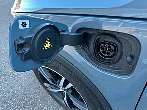 Volvo  T5 R-Design Recharge Plug-In Hybrid 2WD