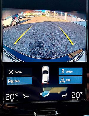 Volvo  T6 Plug-In Hybrid Momentum Pro AWD