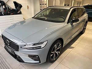 Volvo  B4 Plus Dark -Assist. -Paket-