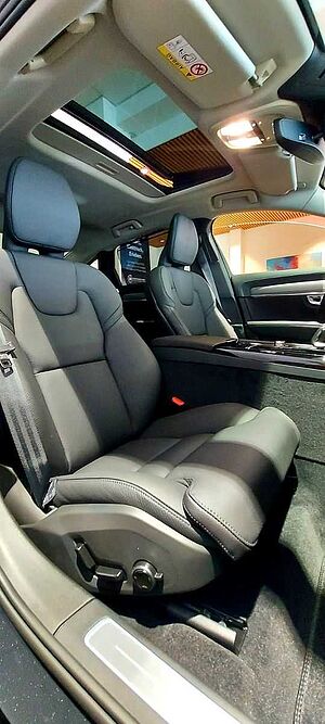 Volvo  T8 AWD Ultimate Dark-360°-HeadUp-Luft-Pano